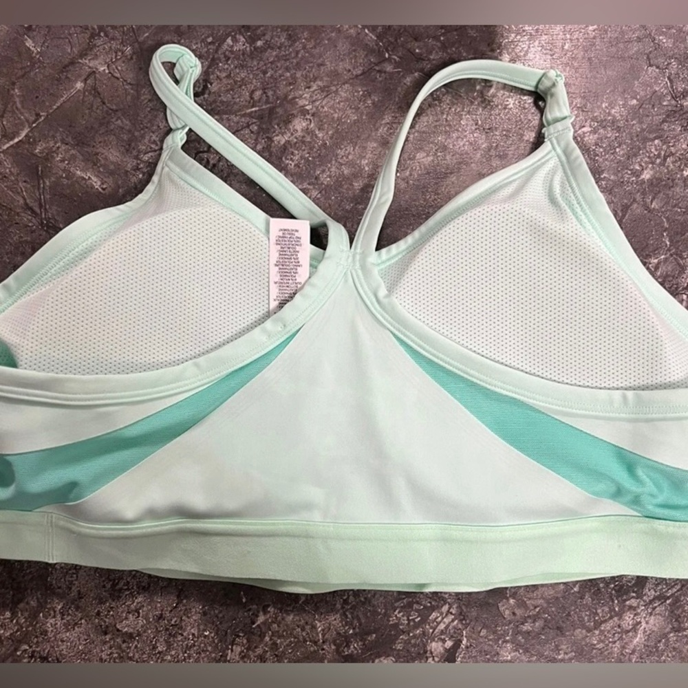 Women’s Nike Indy Sports Bra - Picture 5 of 8